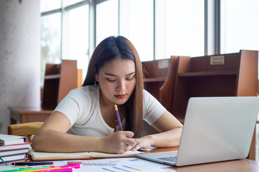 Sinh viên Singapore sử dụng AI thế nào?