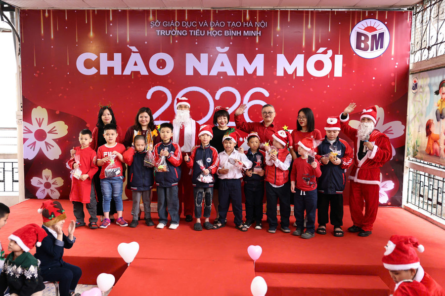 Giáng sinh ấm áp của những học sinh 'đặc biệt'