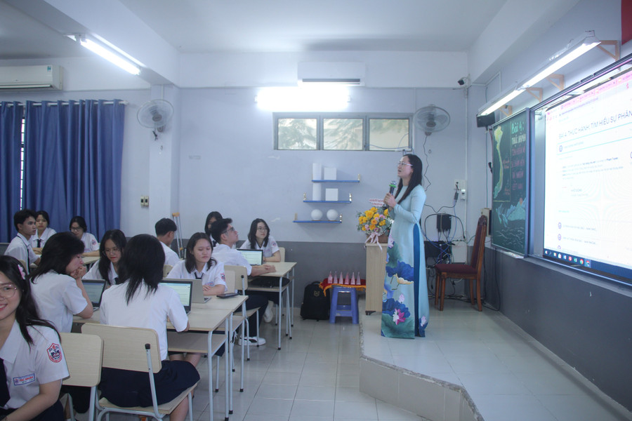 TPHCM hướng dẫn thực hiện chế độ tiền lương cho toàn ngành giáo dục