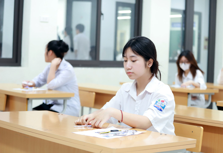 Hà Nội thu hẹp khoảng cách điểm giữa các nguyện vọng thi vào lớp 10 