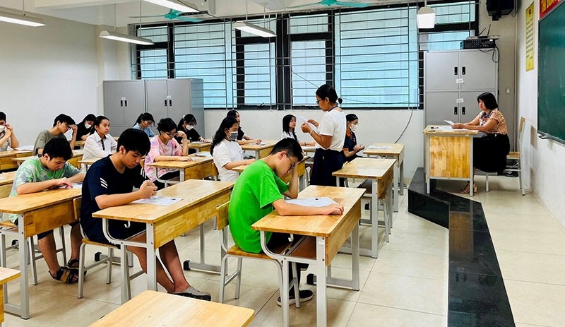 Sau 3 ngày mở cổng, gần 57.000 thí sinh Hà Nội đăng ký vào lớp 10